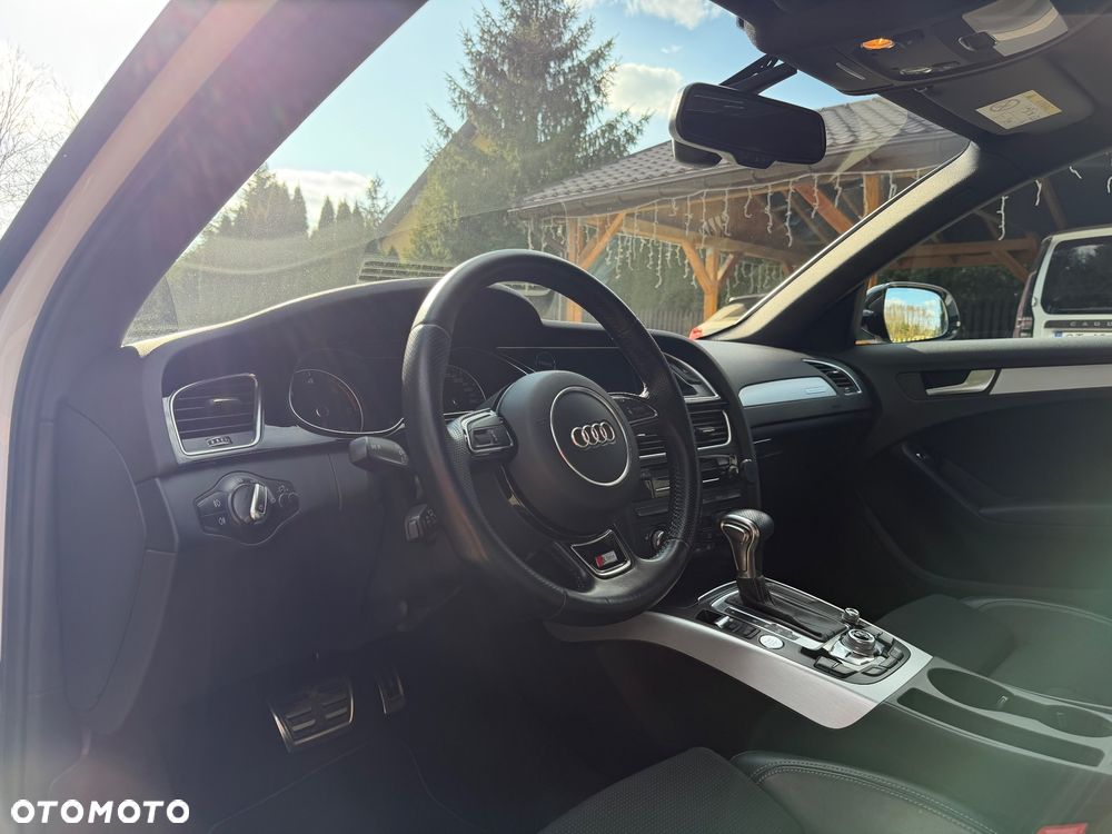 Audi A4 Avant 2.0 TDI Quattro Sport S tronic - 14