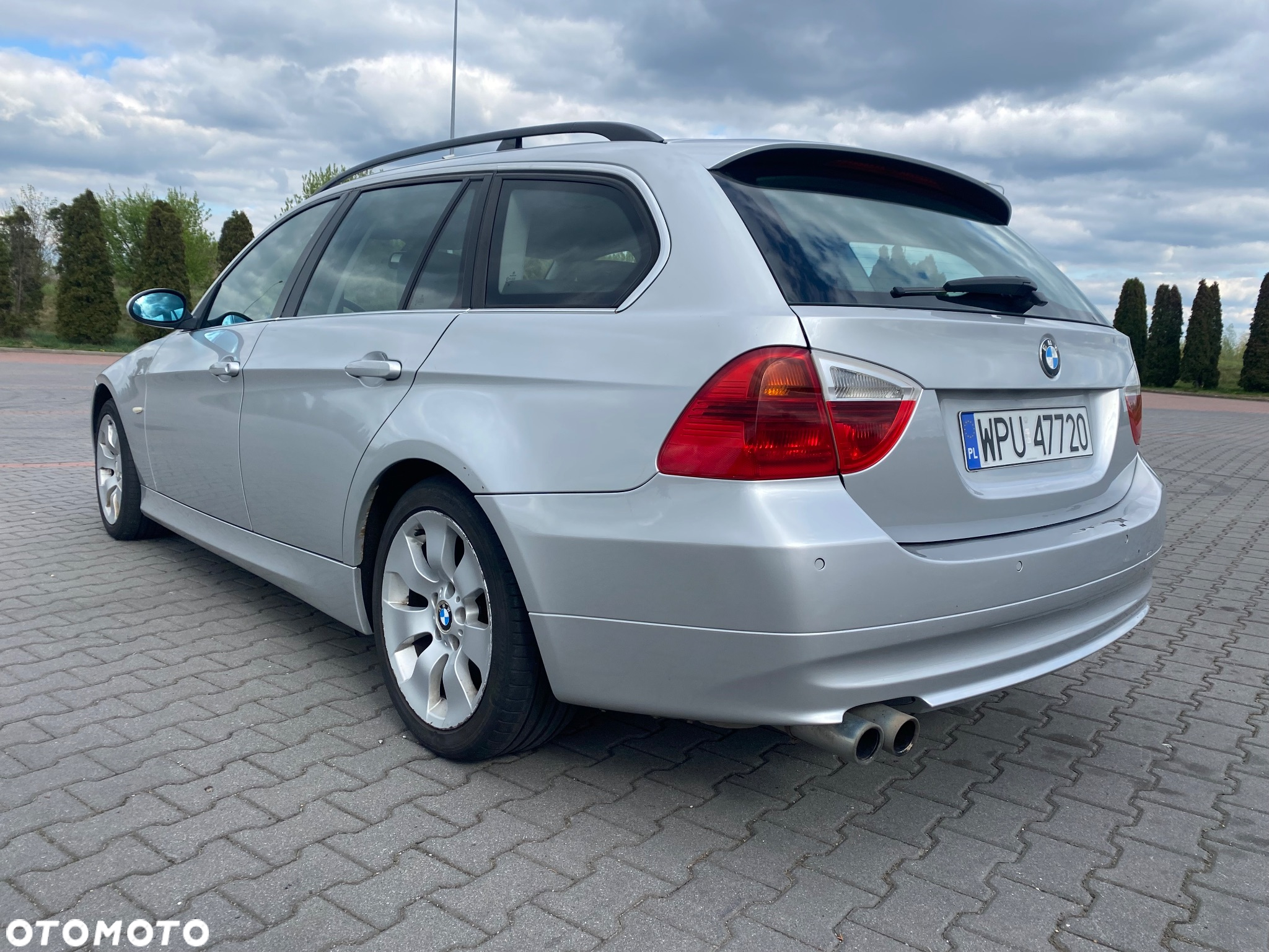 BMW Seria 3 330xd DPF Touring - 4