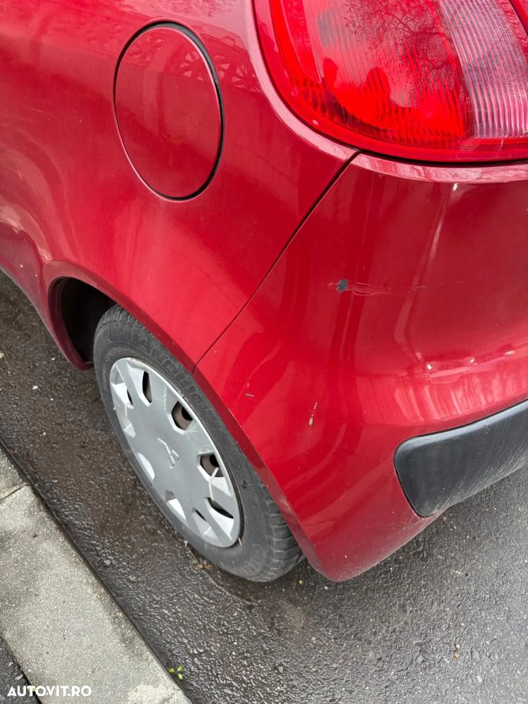 Mitsubishi Colt - 11