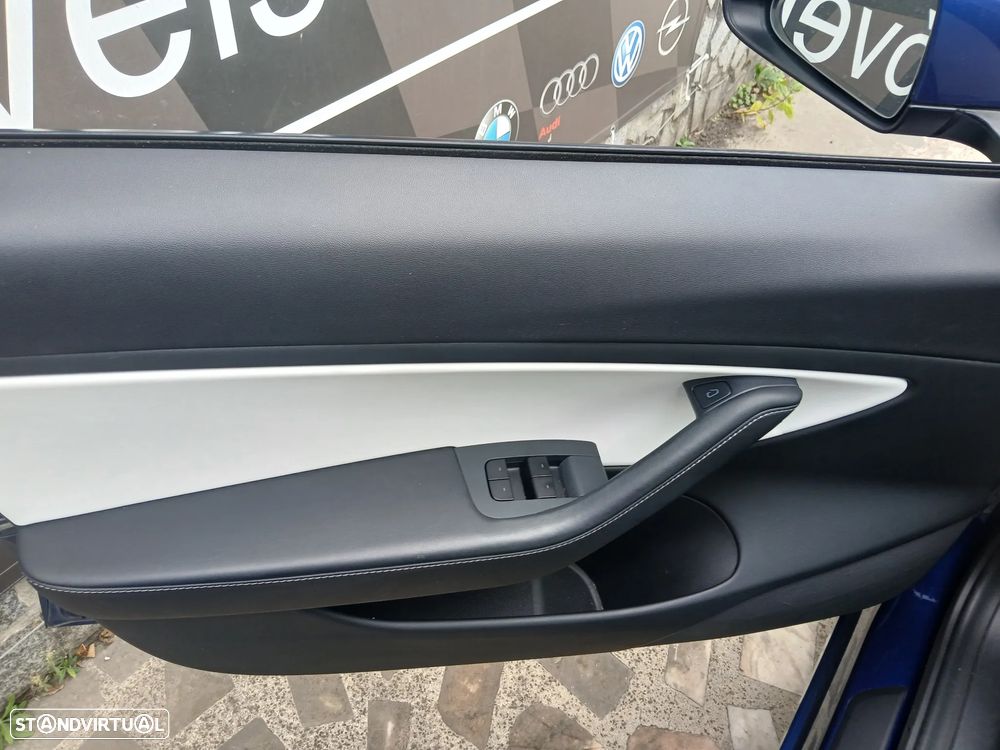 Tesla Model 3 Performance Dual Motor AWD - 22