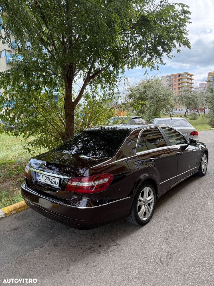 Mercedes-Benz E 220 CDI BlueEfficiency - 2