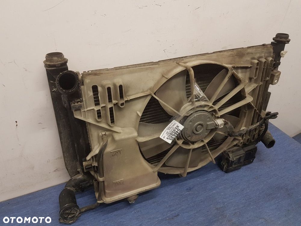 TOYOTA AVENSIS T25 1.6B CHŁODNICA WODY - 5