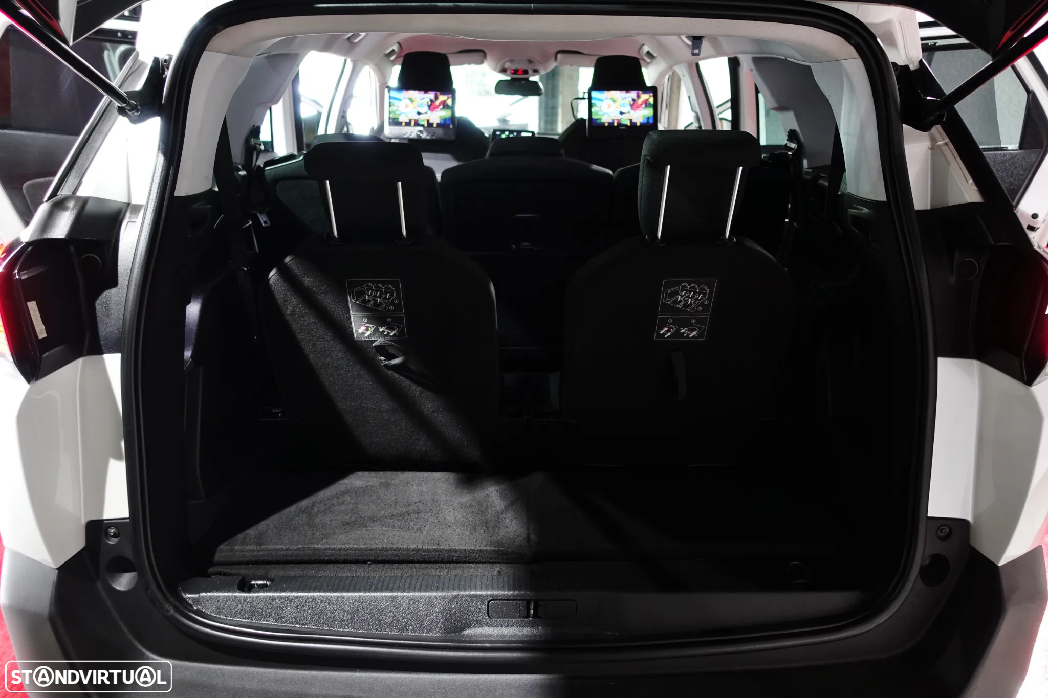 Peugeot 5008 1.6 BlueHDi GT Line EAT6 - 54
