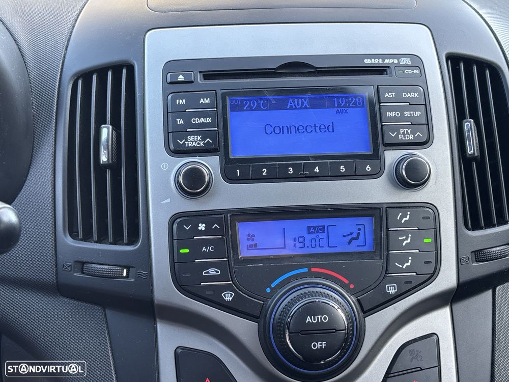 Hyundai i30 CW - 17