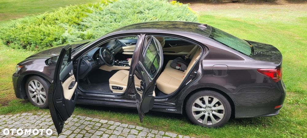 Lexus GS - 2