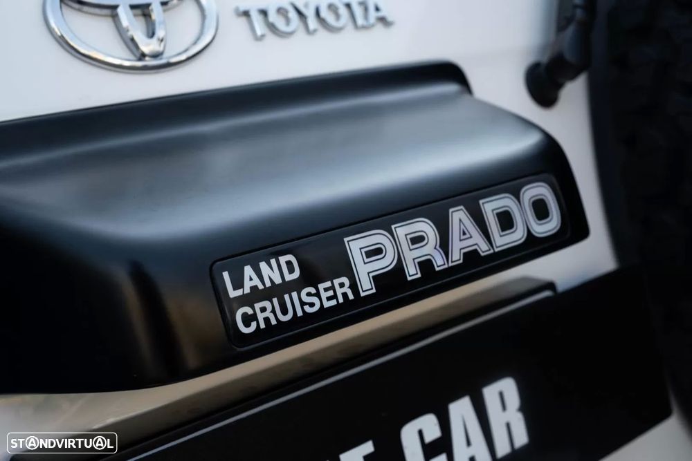 Toyota Land Cruiser 3.0 TD Pack 2 - 10