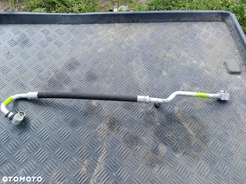 Przewód klimatyzacji VW Audi Seat Skoda 1.9 TDI 6Q0820721H - 1