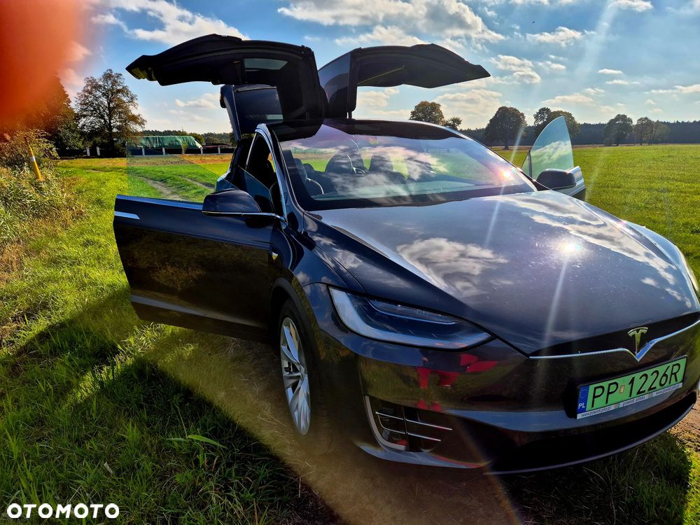 Tesla Model X Long Range Plus - 16
