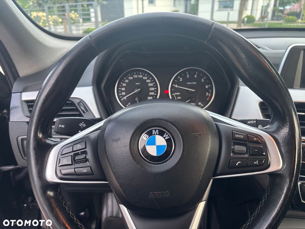 BMW X1 sDrive18i GPF Sport Line - 14