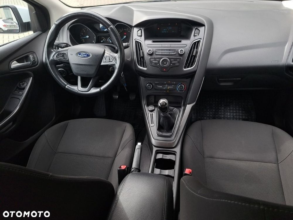 Ford Focus 1.6 Trend - 19