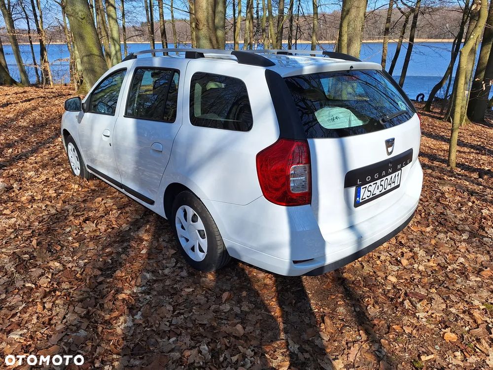 Dacia Logan 1.2 16V 75 Laureate - 4