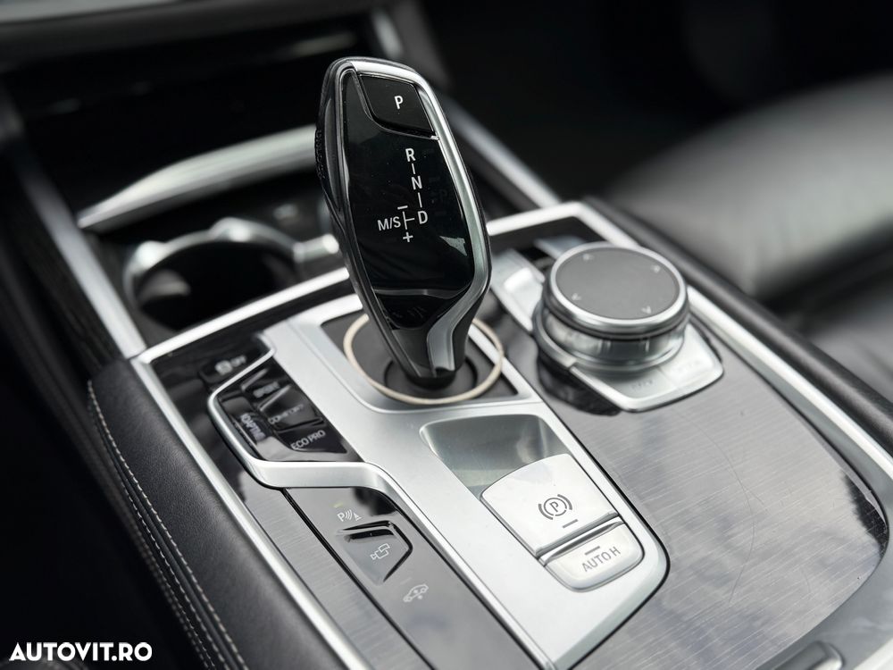 BMW Seria 7 730d xDrive - 9