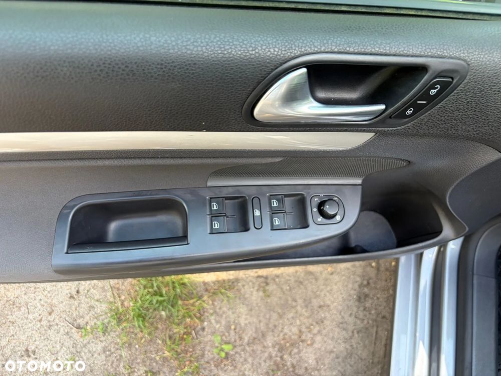 Volkswagen Golf 1.6 United - 15