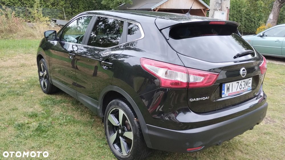 Nissan Qashqai - 1