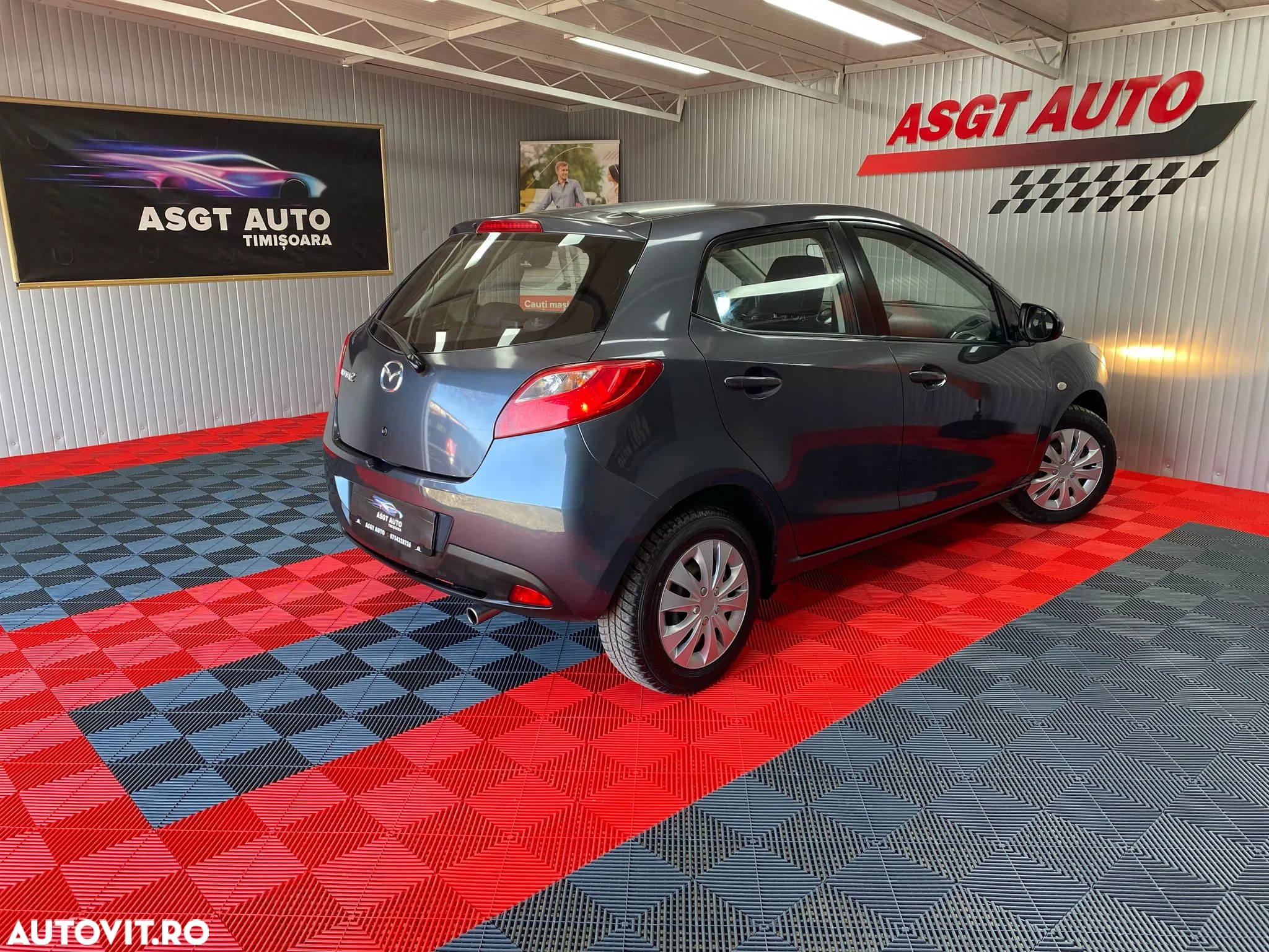 Mazda 2 - 7