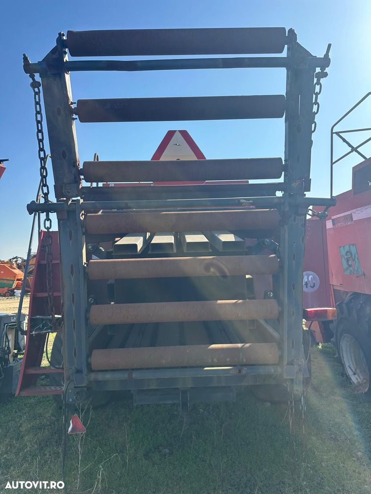 New Holland D 1210 - 12