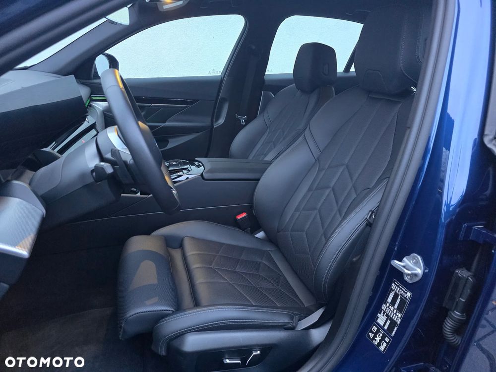 BMW Seria 5 520d xDrive - 6