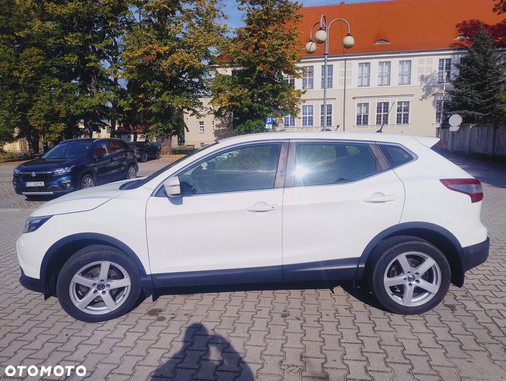 Nissan Qashqai 1.2 DIG-T N-Connecta - 6