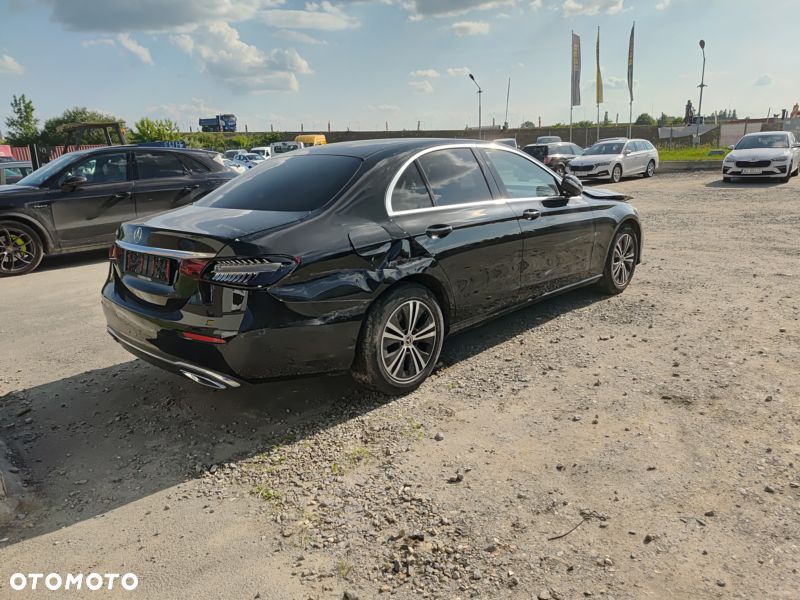 Mercedes-Benz Klasa E 220 d 9G-TRONIC - 13