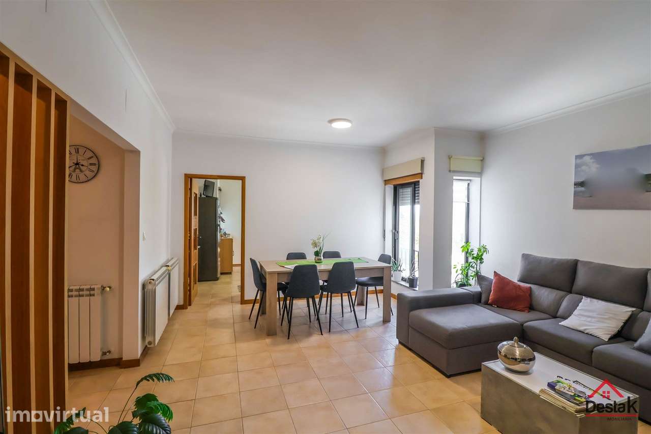 Apartamento T2 com garagem e arrumos — Rio de Loba, Viseu - Grande imagem: 4/16