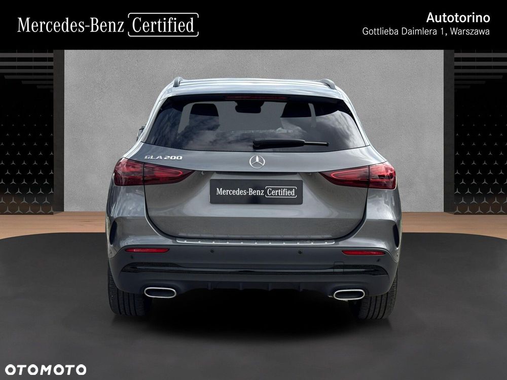 Mercedes-Benz GLA - 5