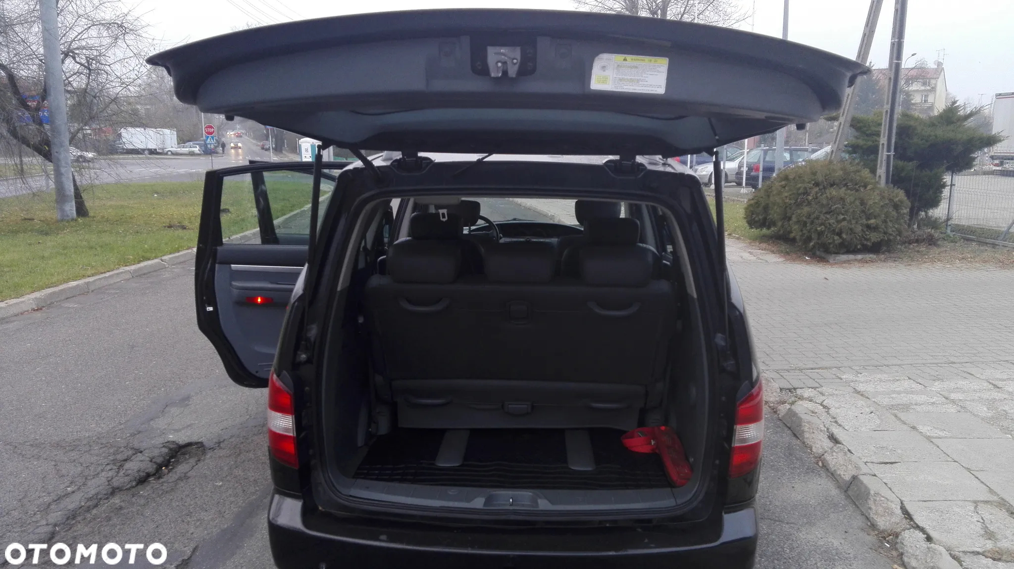 SsangYong/KGM Rodius 270 Xdi Exclusive - 2