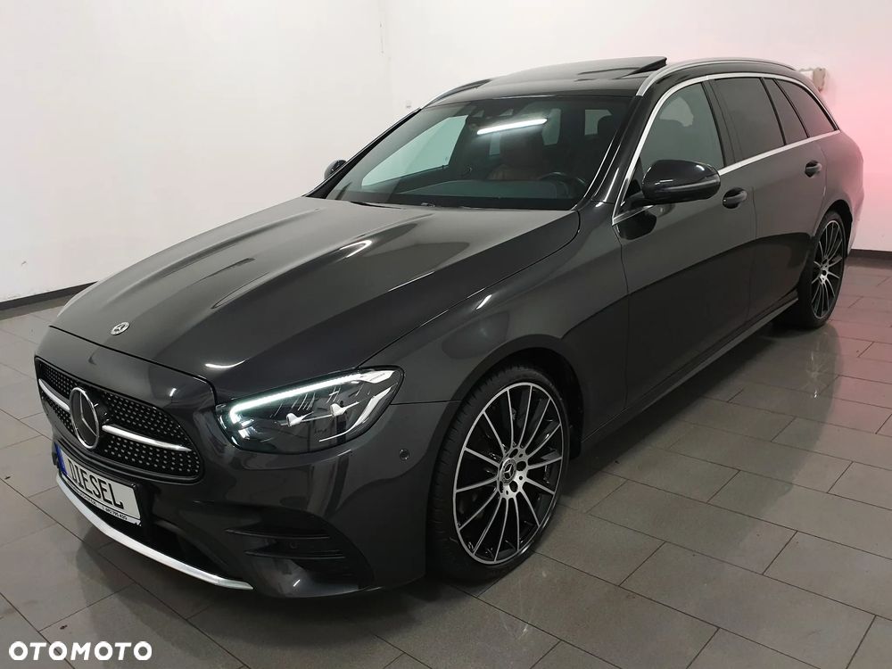 Mercedes-Benz Klasa E 220 d 4-Matic - 1