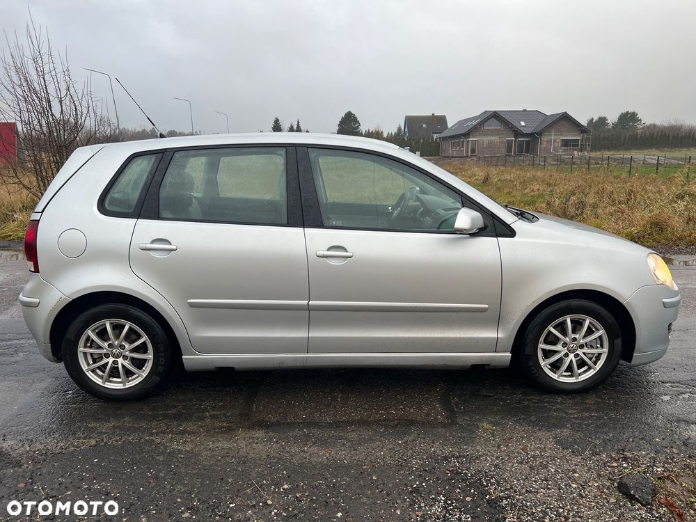 Volkswagen Polo 1.4 TDI DPF BlueMotion - 4