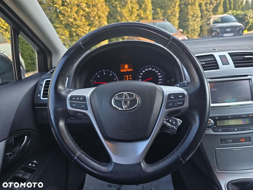 Toyota Avensis 2.0 D-4D Sol - 14