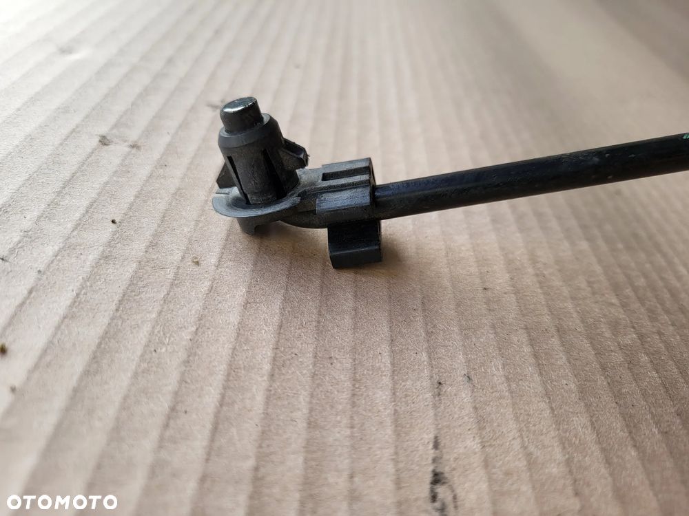 Bat podpora maski Citroen C4 Picasso II - 2