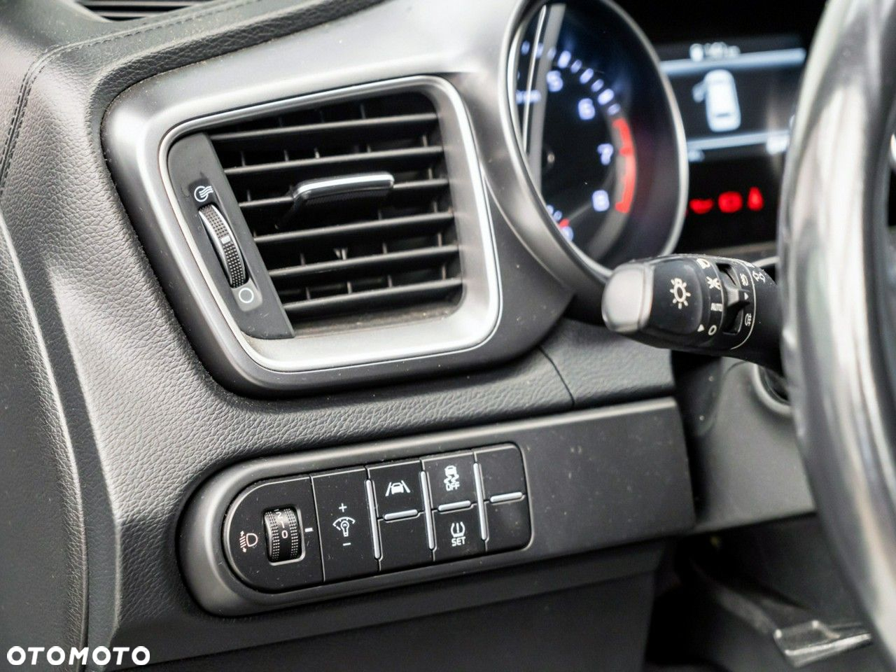 Kia Ceed 1.0 T-GDI M - 23