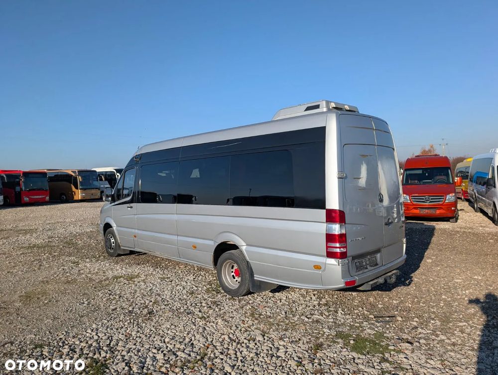 Mercedes-Benz Sprinter 515 - 8