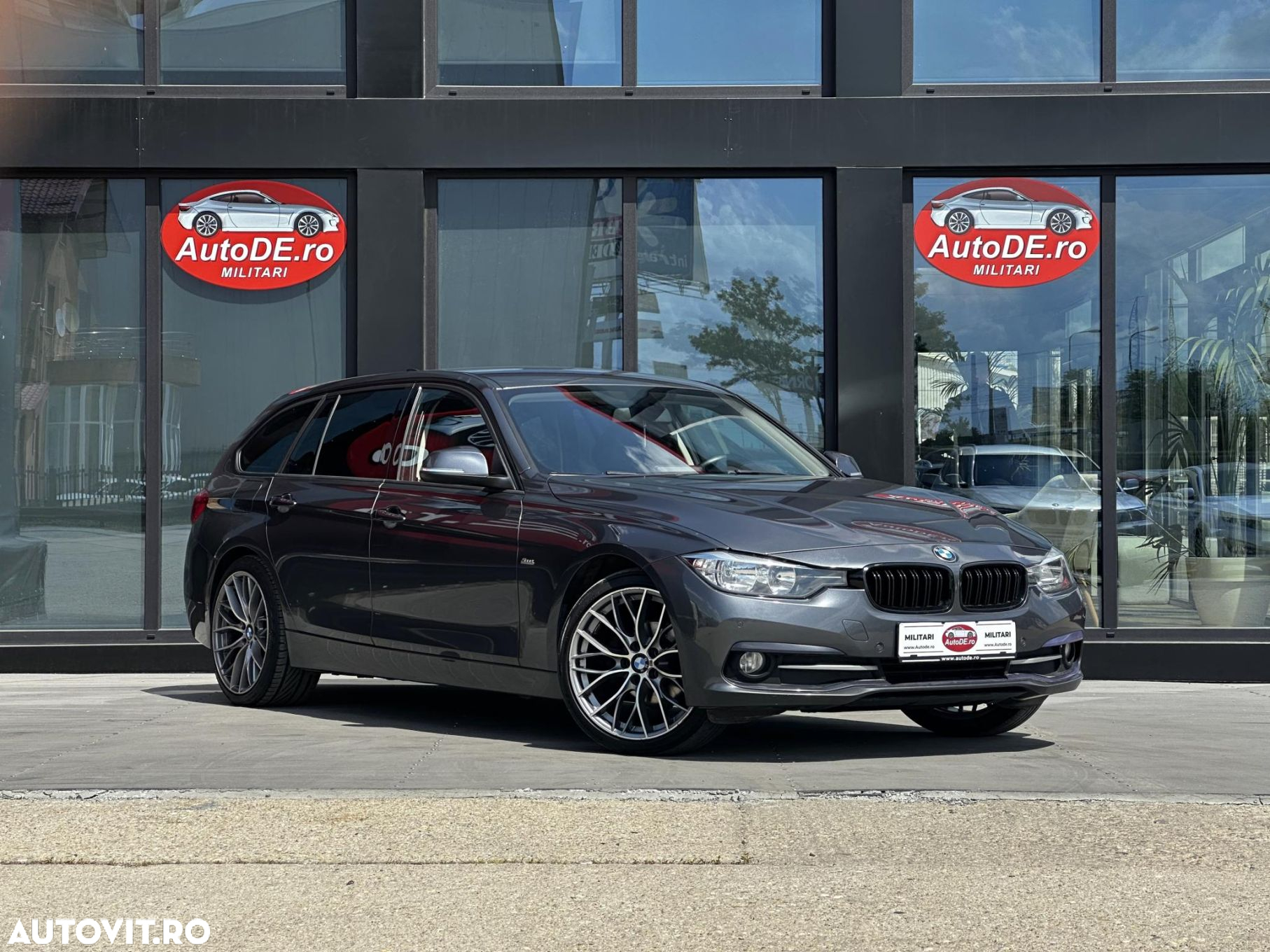 BMW Seria 3 318d Touring Aut. Sport Line - 2