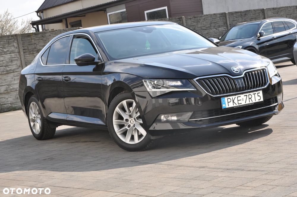 Skoda Superb 2.0 TDI DSG Premium Edition - 7