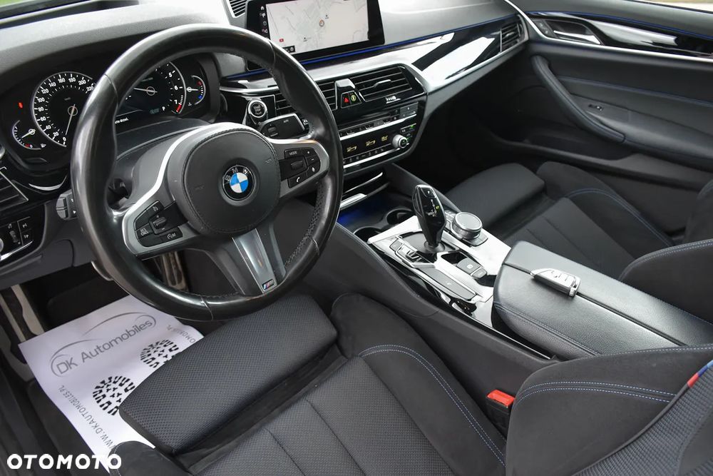BMW Seria 5 530i xDrive M Sport Edition - 21