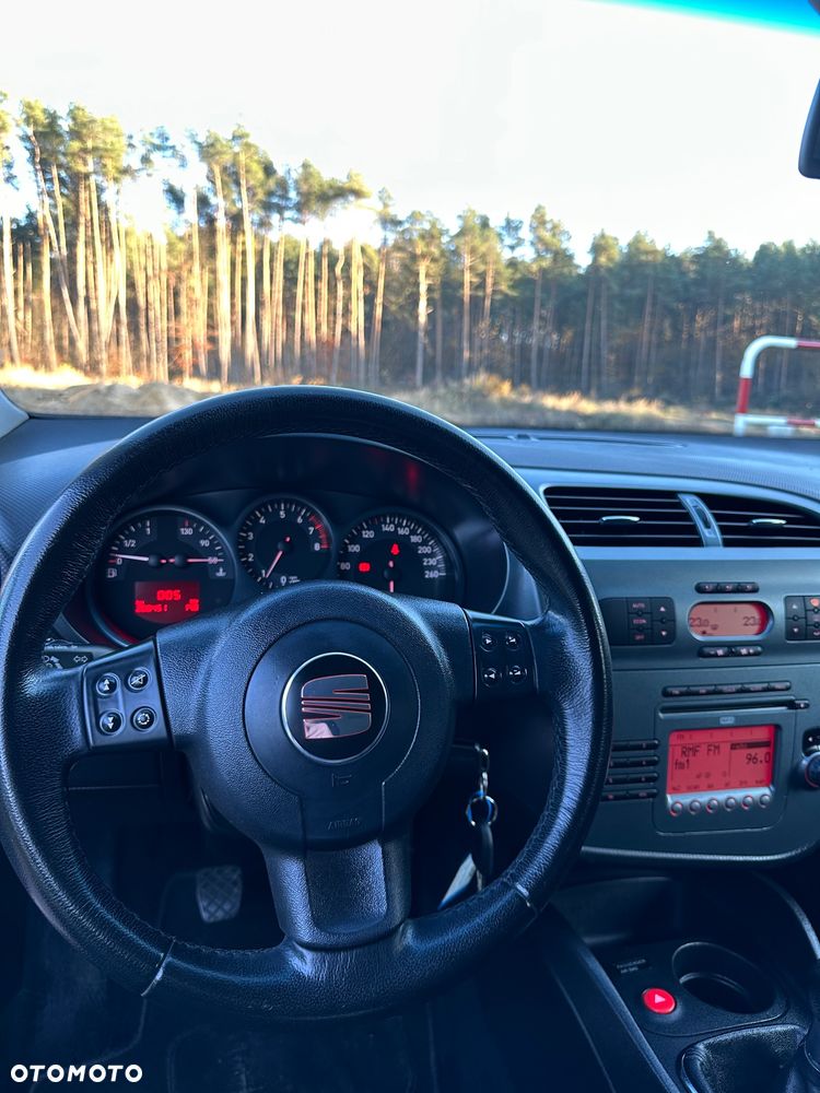 Seat Leon 1.8 TSI Stylance - 4