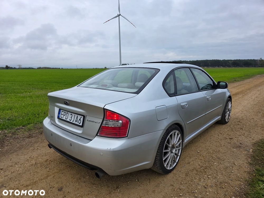Subaru Legacy 2004 photo 5