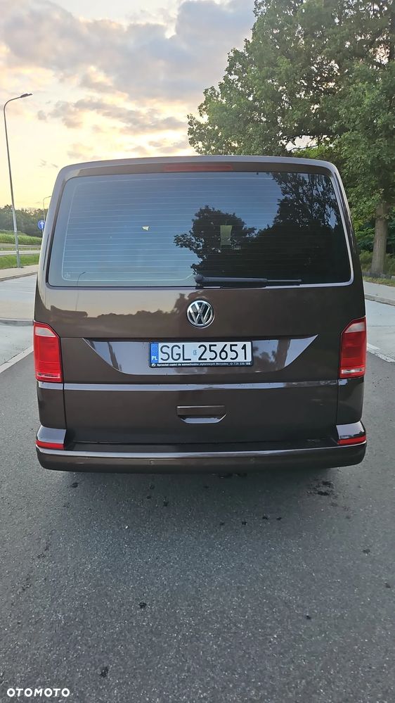 Volkswagen Caravelle - 4
