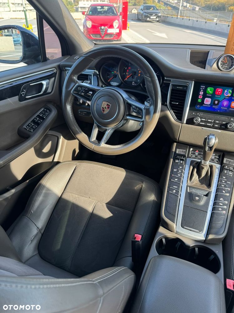 Porsche Macan Standard - 8
