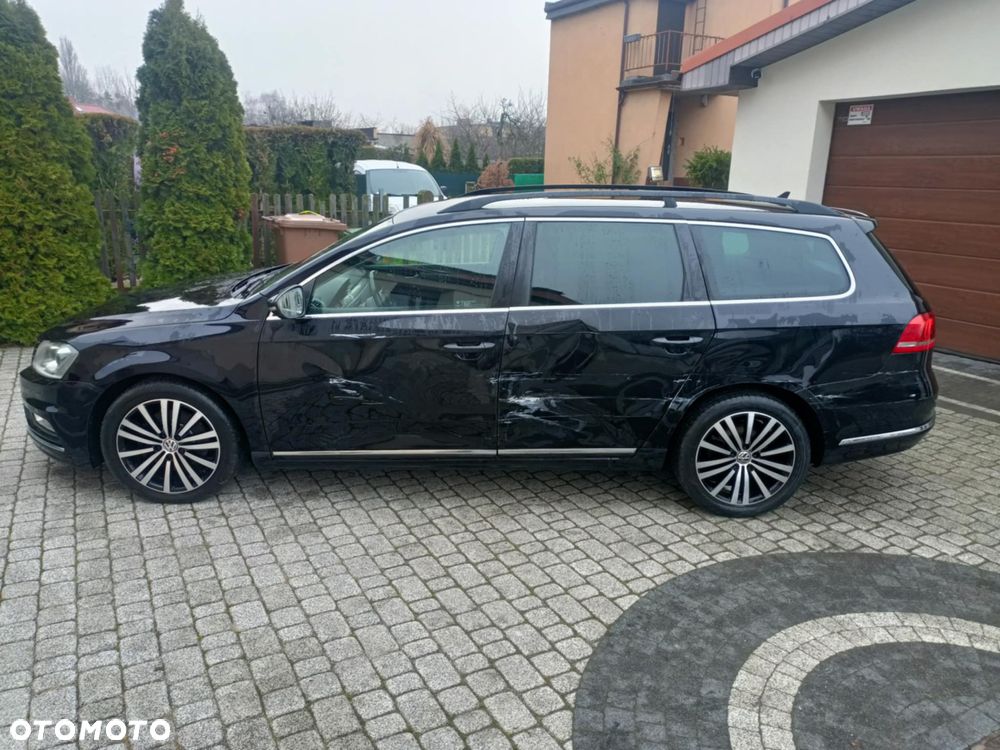 Volkswagen Passat Variant 2.0 TDI Comfortline R-Style DSG - 4