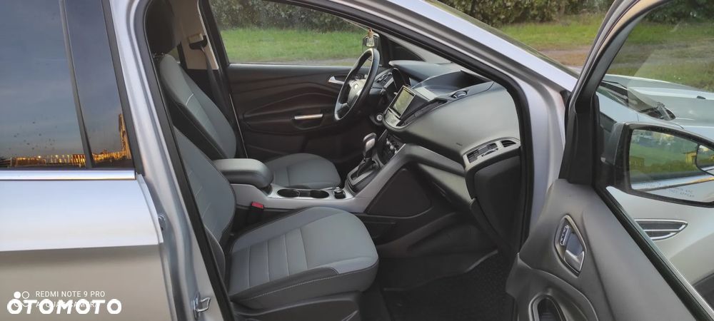 Ford Kuga - 33