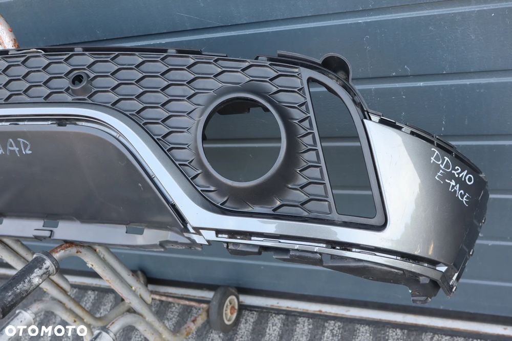 DOKŁADKA DYFUZOR SPOILER ZDERZAKA TYLNY TYŁ JAGUAR E-PACE DYNAMIC J9C3-17A958-C 2017-2020 - 6