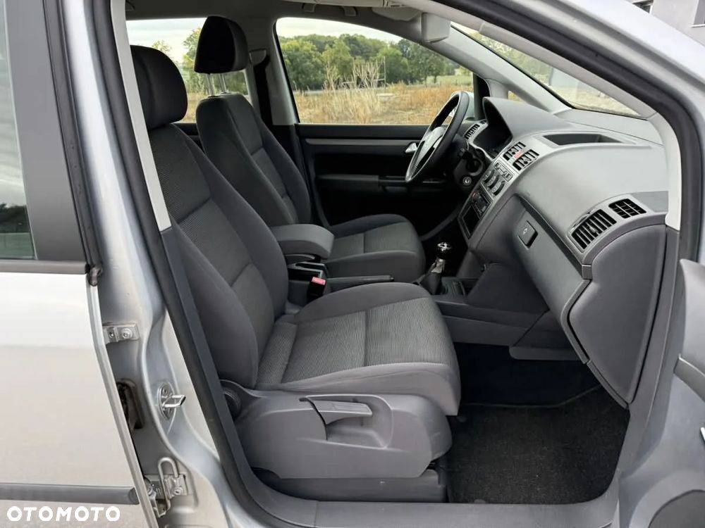 Volkswagen Touran 1.9 TDI DPF Conceptline - 18