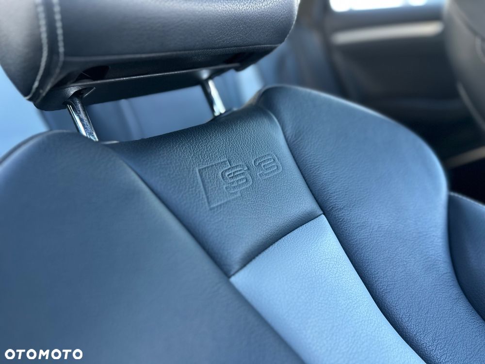 Audi S3 S tronic - 13