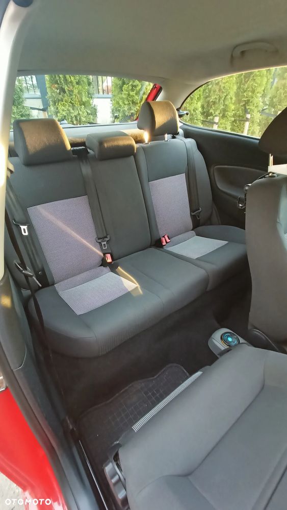 Seat Ibiza 1.4 16V Reference - 10