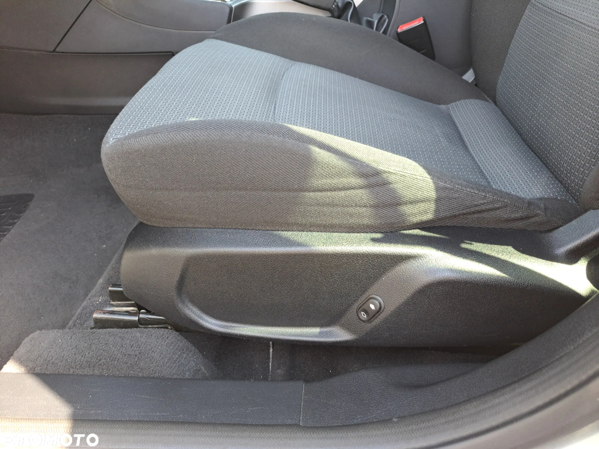Ford Mondeo 2.0 Trend X - 12