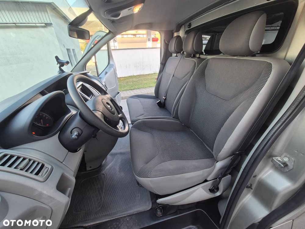 Opel Vivaro - 18
