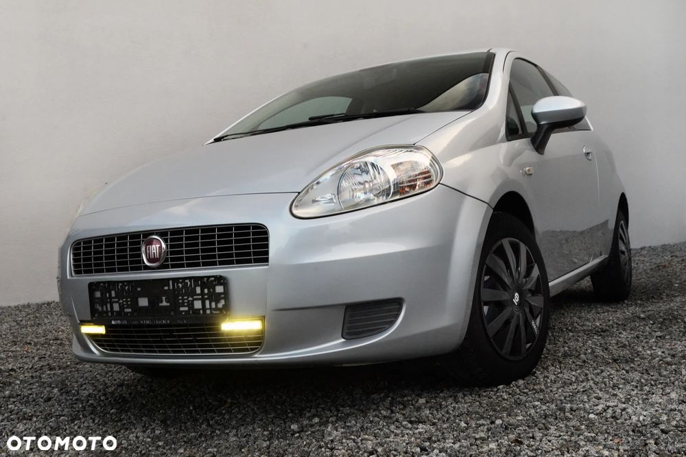 Fiat Punto 1.4 16V Dynamic - 11