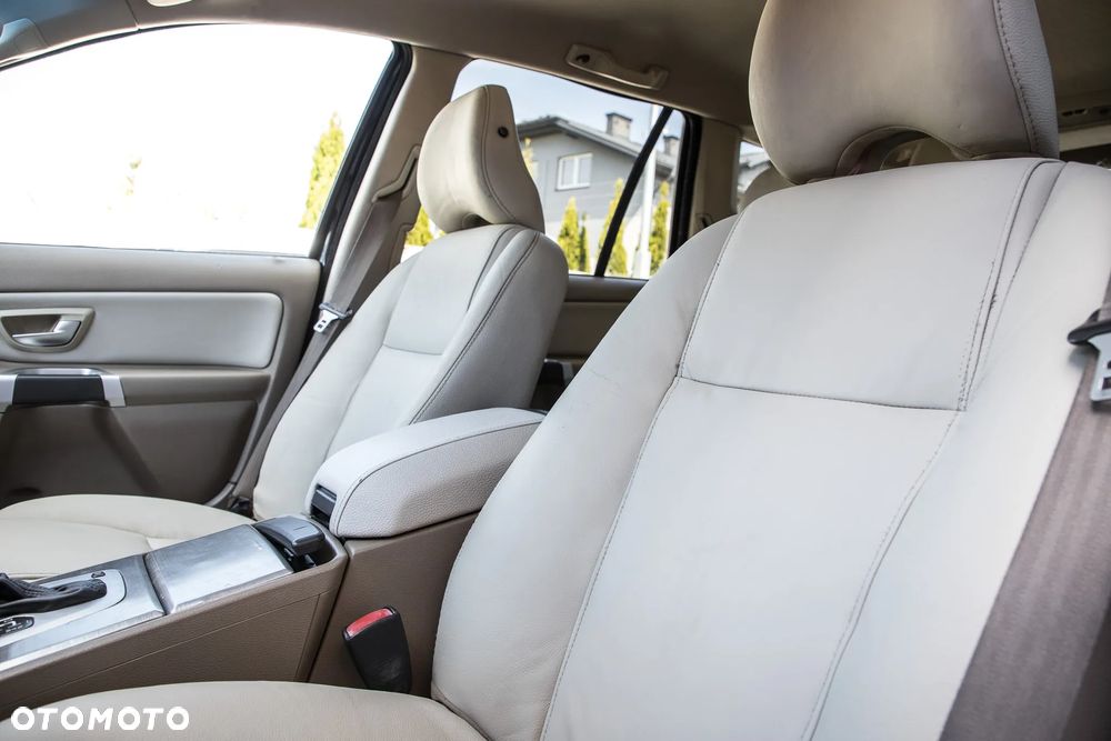 Volvo XC 90 D5 Momentum - 30