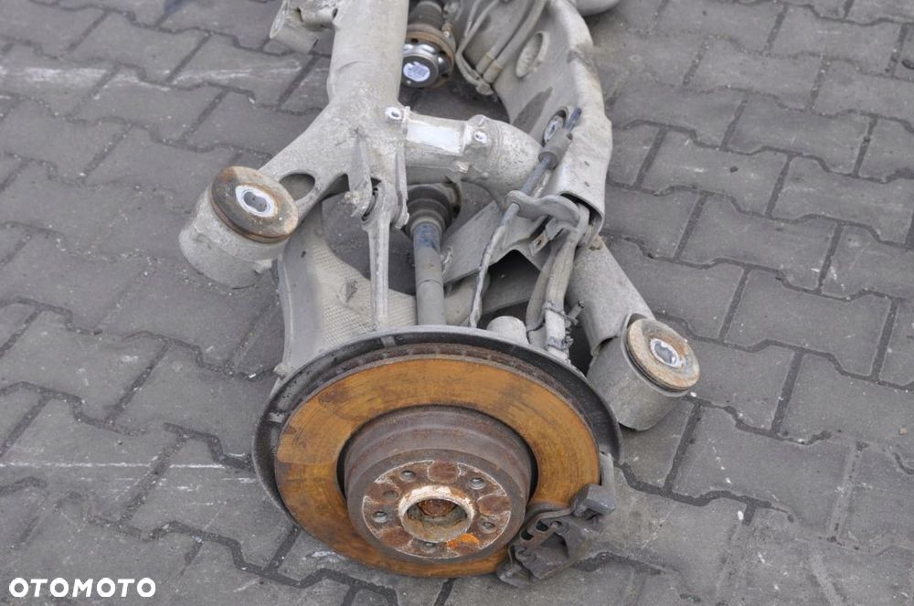 E65 4.8 V8 367KM ZAWIESZENIE TYŁ BELKA SANKI PÓŁOŚ - 7